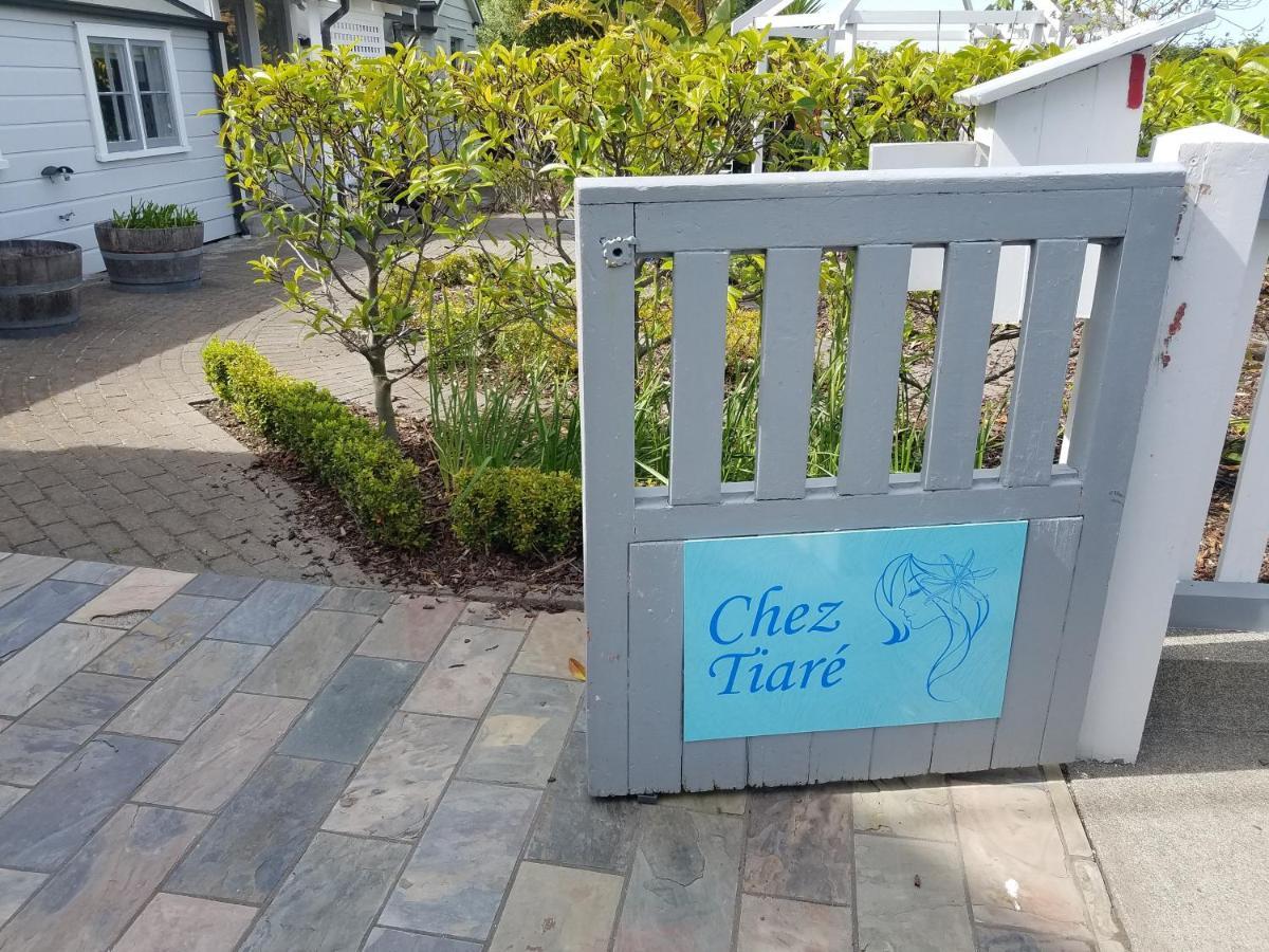 Chez Tiare - The Private Wing Bed & Breakfast Napier Exterior photo